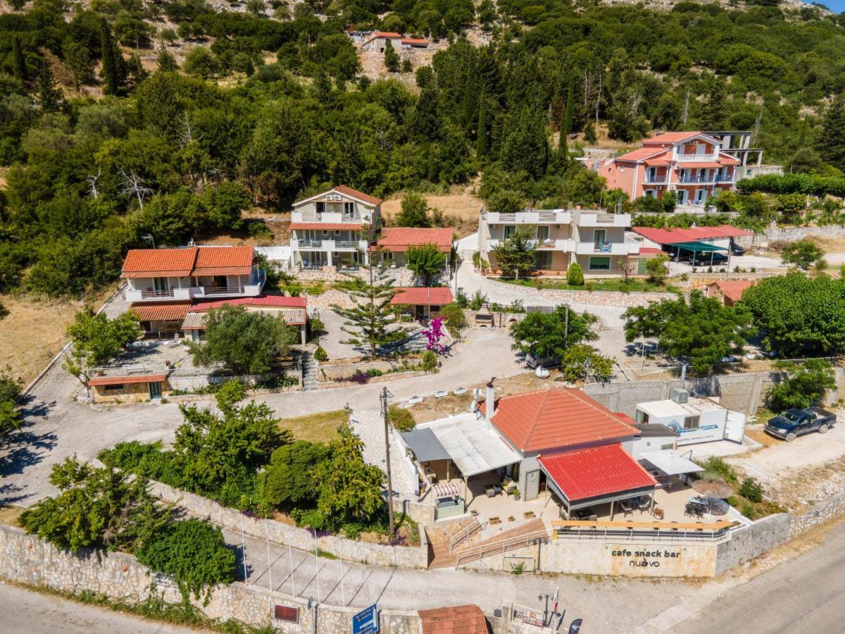 Minas Apartments Divarata Екстер'єр фото